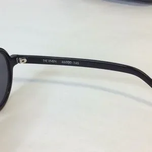 KOMONO sunglasses glossy black round NEW vivien Komono | Accessories | Komono Sunglasses Glossy Black Round  main image 4